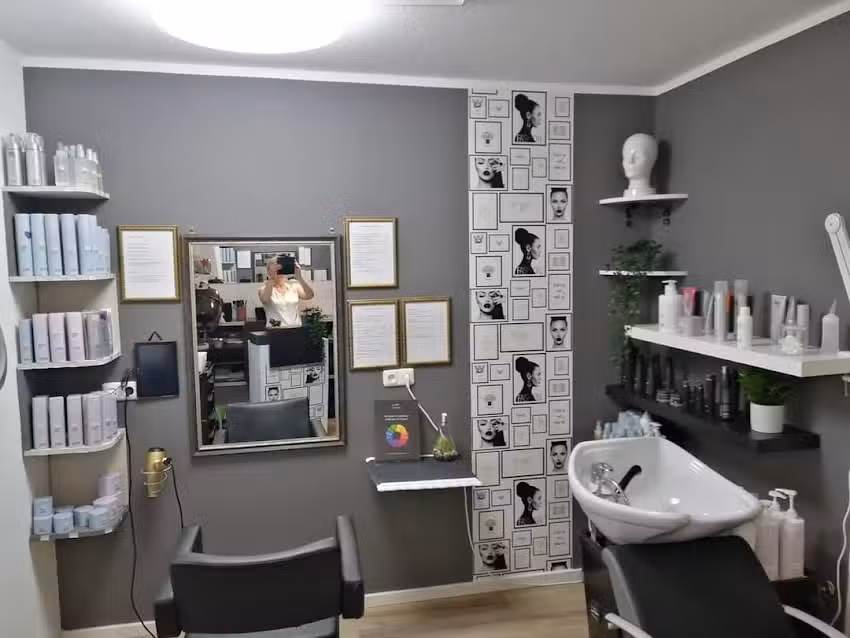 Moni&rsquo;s Haar-Style | Brautfrisuren &ndash; Hochsteckfrisuren &ndash; Haare- Friseur &ndash; Make-up &ndash; Brautstyling &ndash; Monika Richter-Lang
