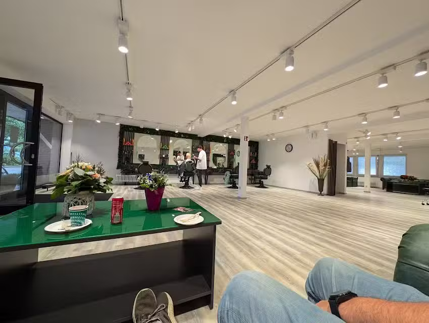 My Cut &ndash; Beauty & Hair