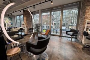 Nadeshda hope bei Parlour & Places