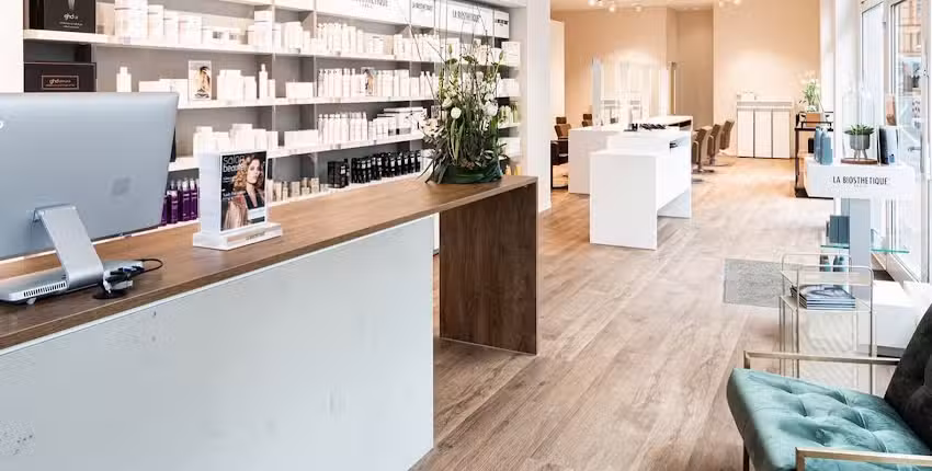 Nadine Hornaff Haar & Hautexperten