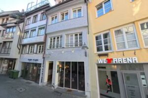 Naim Barbershop, Friseursalon