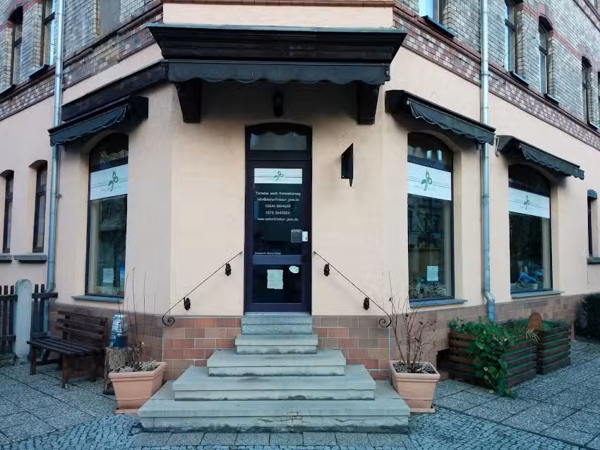 Naturfriseur Gr&uuml;ne Schere