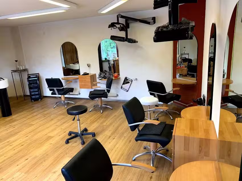 Naturfriseur Regine Kusterer, Sandra&rsquo;s Frisuren