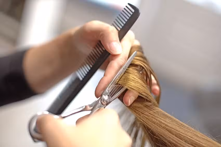 Neue Linie &ndash; Friseursalon