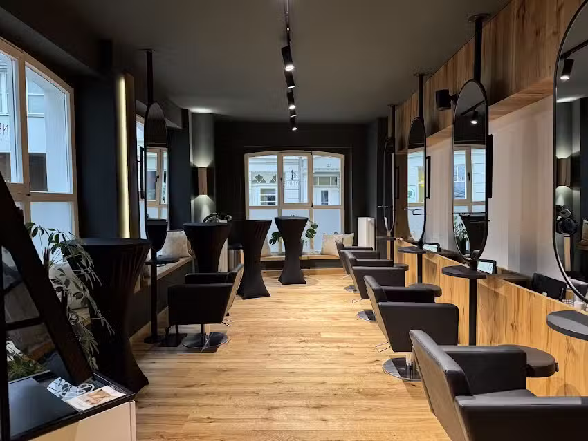 Newline Haar- und Kosmetikstudio