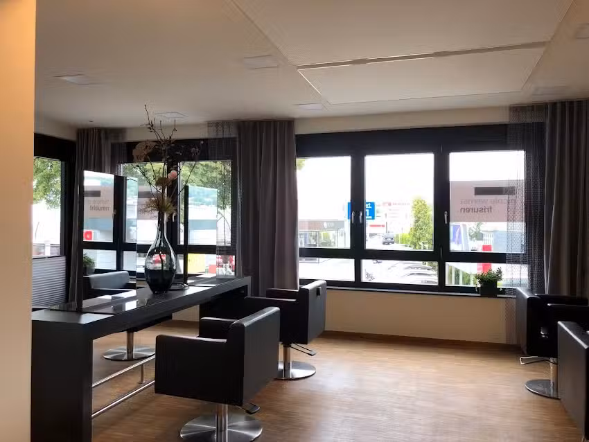 Nicole Wernst Frisuren &bdquo;LIVING ROOM&ldquo;