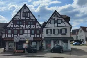 Nunzia – Italian Hairstyle Barberia- Fashion