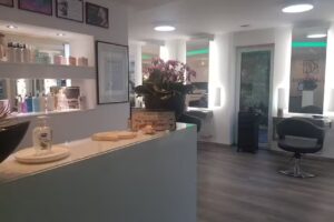 Olga Gabriel Professional Hair & Make Up Design