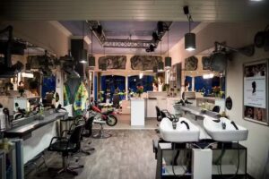 Per&uuml;cken- & Haarstudio Iris