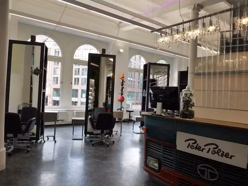 Peter Polzer Salon am G&auml;nsemarkt