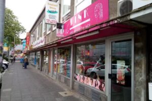 Pink Afro-Beauty-Palace &ndash; Haarverl&auml;ngerung