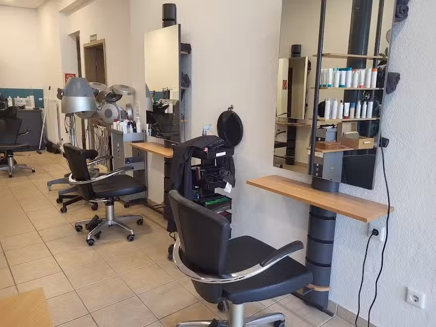Piranja Friseur-Team (vorher Anjas Haarstudio)
