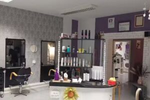 Plathi&rsquo;s Haarstube