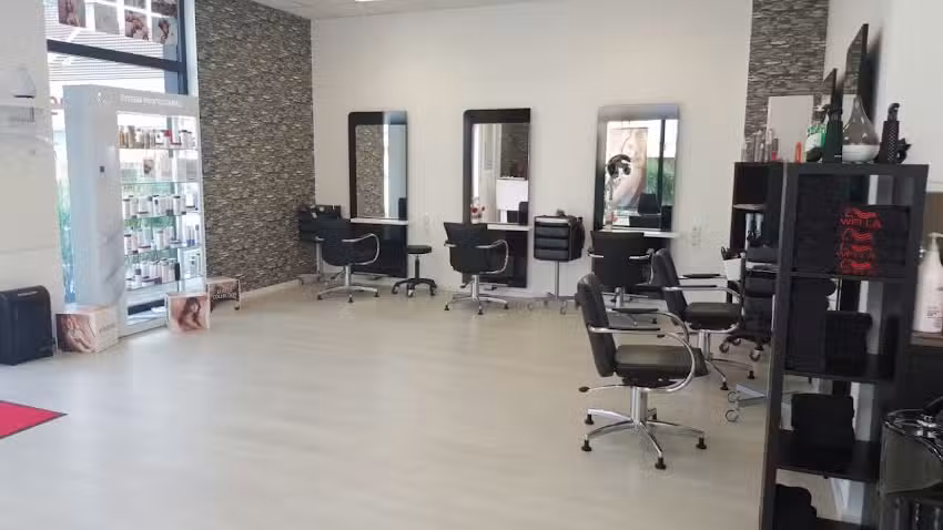 R&M Hairstylist