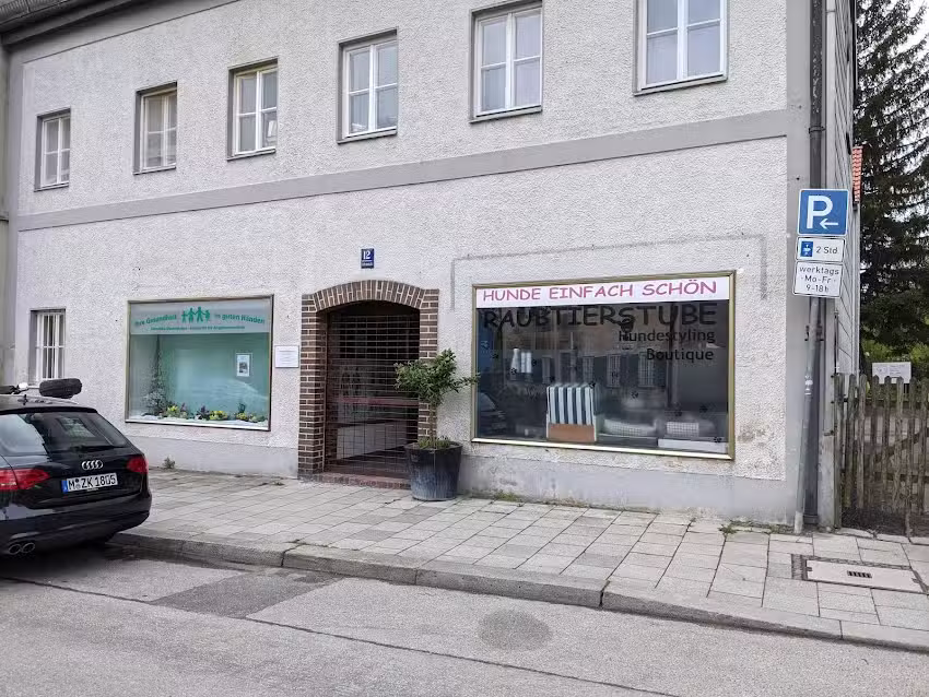 Raubtierstube &ndash; Hundefriseur / Hundsalon in Aichen