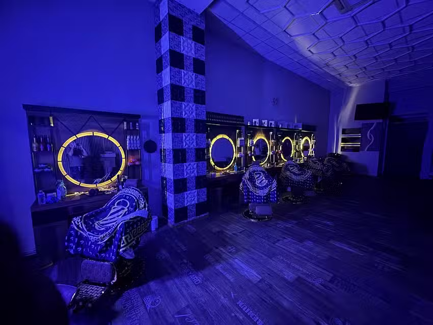 Reda&lsquo;s Barbershop