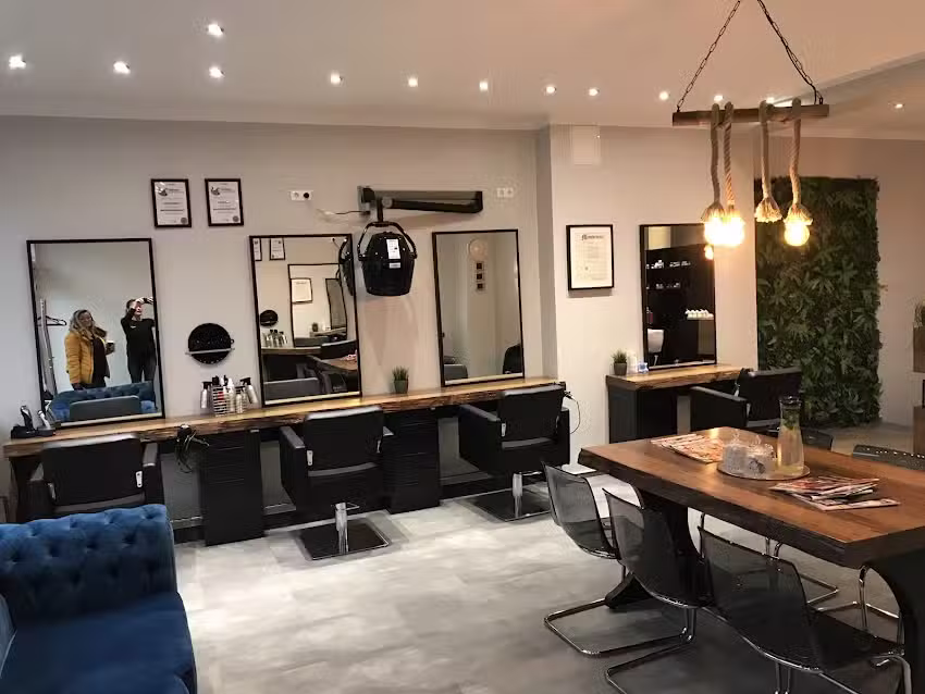 Revolution Hair &ndash; K&ouml;ln