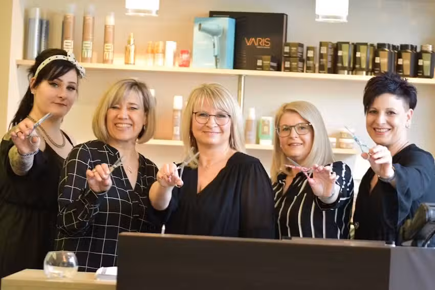 Roma hairstyle Mandy Leutert