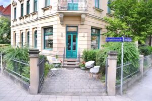 Römer Franziska Salon Haargold