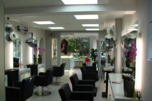 Rosaly Friseur & Kosmetik-Welt