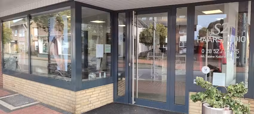 Sabine Kolbrink- Zeltner Haarstudio S2 Friseursalon