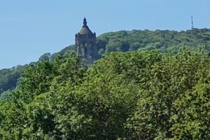 Sabrina Peter / Hairlicious Acadamy