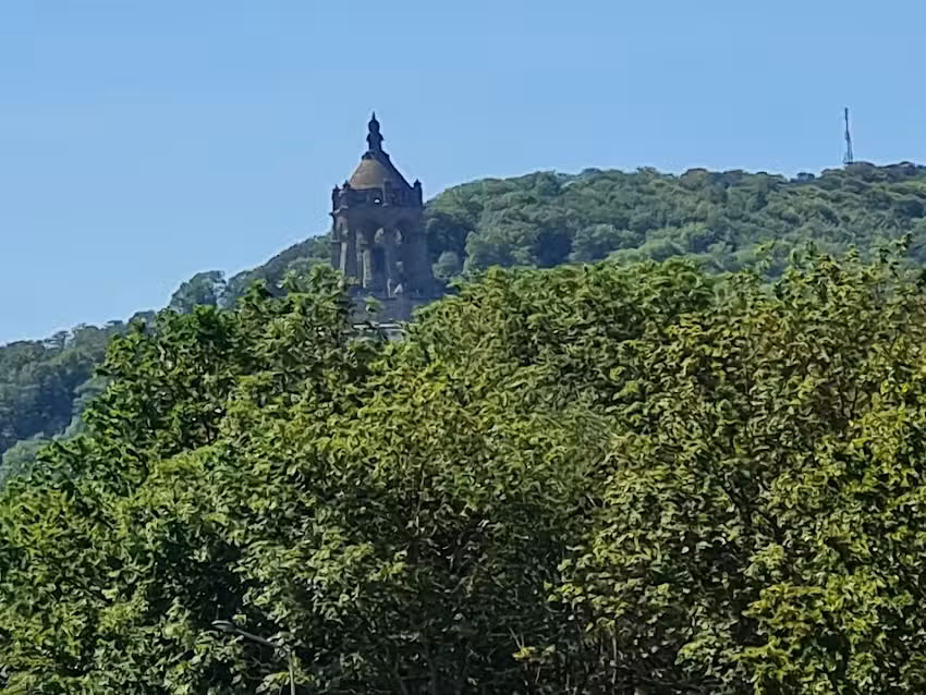 Sabrina Peter / Hairlicious Acadamy