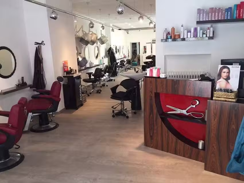 Salon Britta
