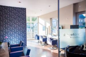 Salon Different Hair