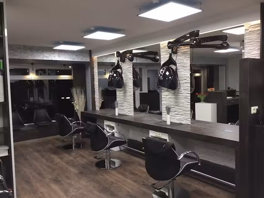 Salon Elegance