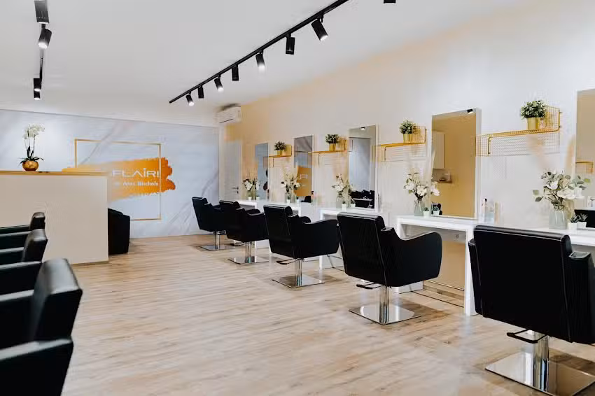 Salon Flair by A. Bischofs