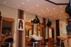 Salon Flinke Schere – Jens Woelke