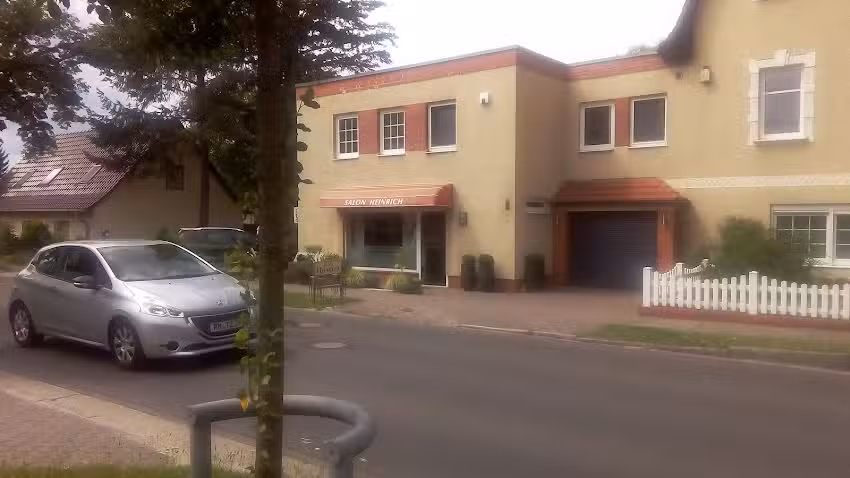 Salon Heinrich Haar- u. Br&auml;unungsstudio