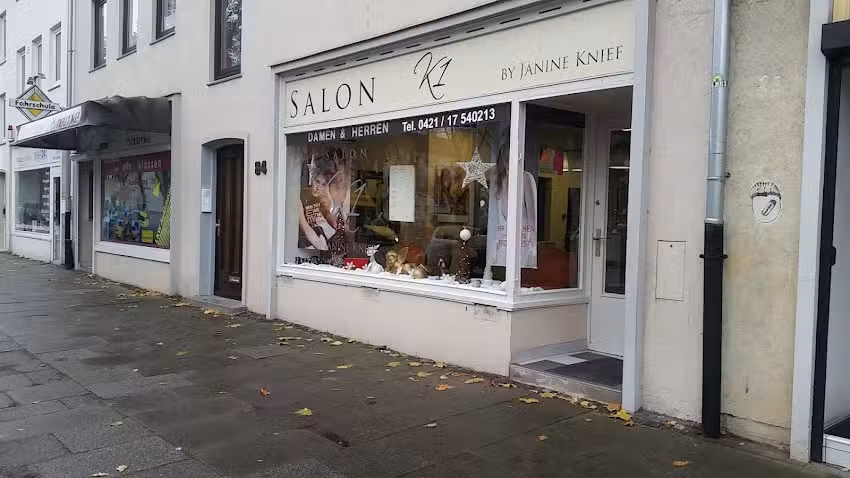 Salon K1 by Janine Knief