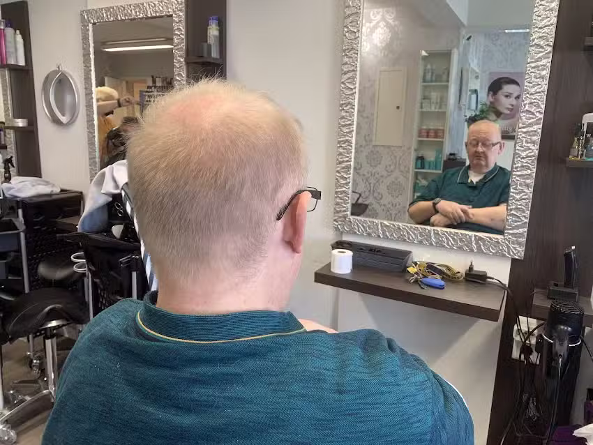 Salon M&ouml;bius & Sesseler