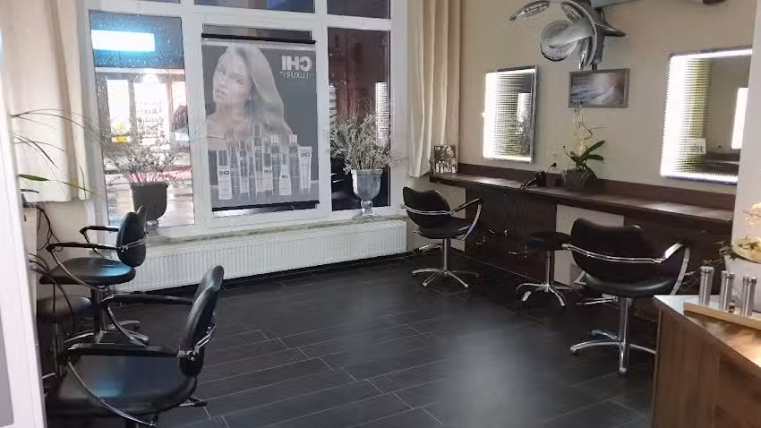 &bdquo;Salon Riemath&ldquo; Ihn. Kati Riemath