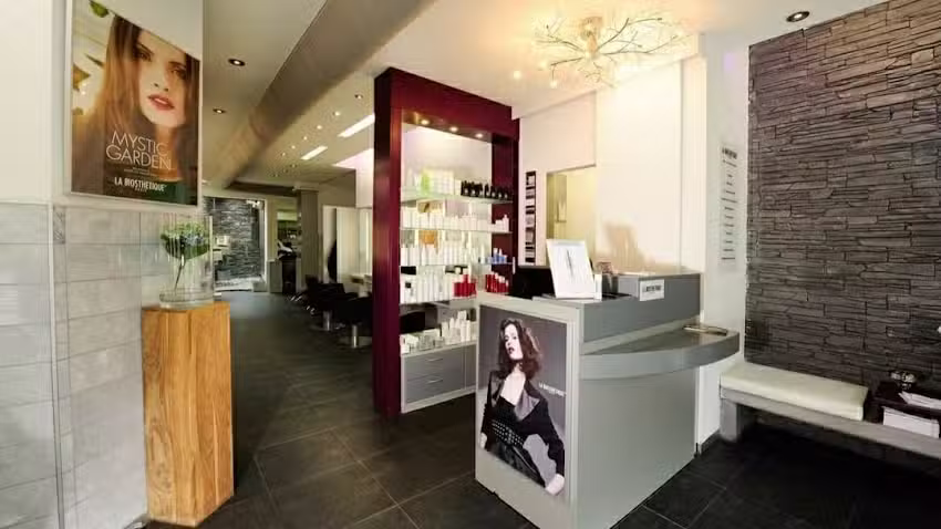 Salon S&auml;ger