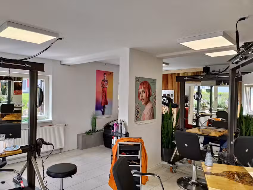 Salon Schnittstelle Inh. Michaela Huber