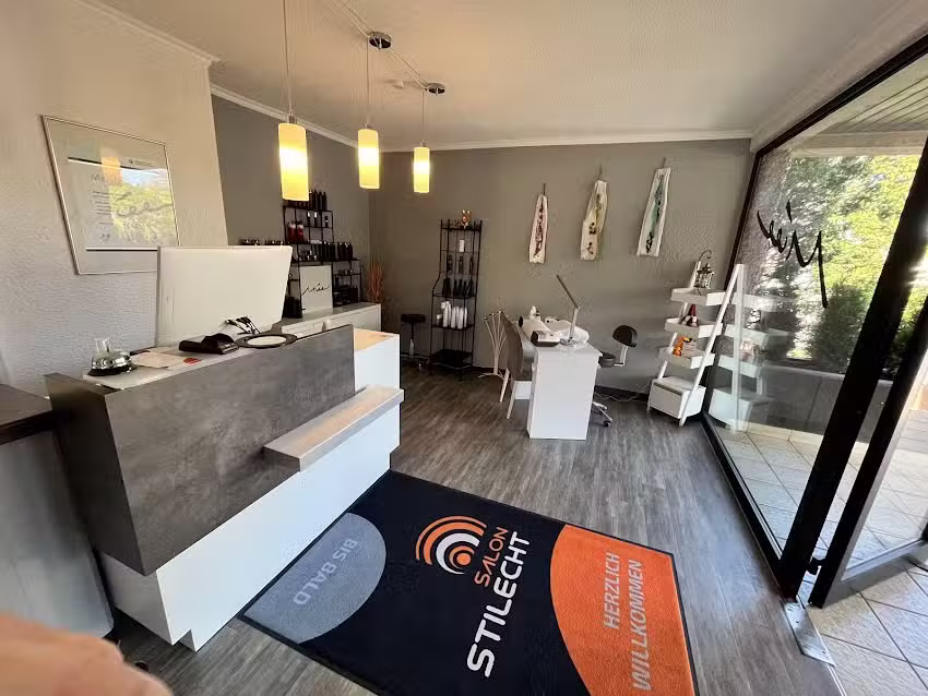 Salon Stilecht, Friseur und Fu&szlig;pflege