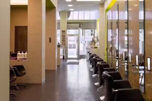 Salon Strese I Nord I Friseur- und Kosmetiklounge