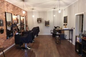 Sam&rsquo;s Barbershop