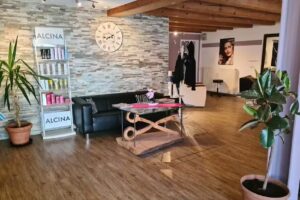 Sarah&rsquo;s Schnibblstub Friseursalon Kirchheim in Schwaben
