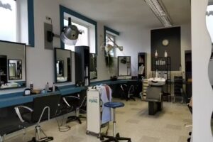 SCHNIPP-SCHNAPP HAARSTUDIO