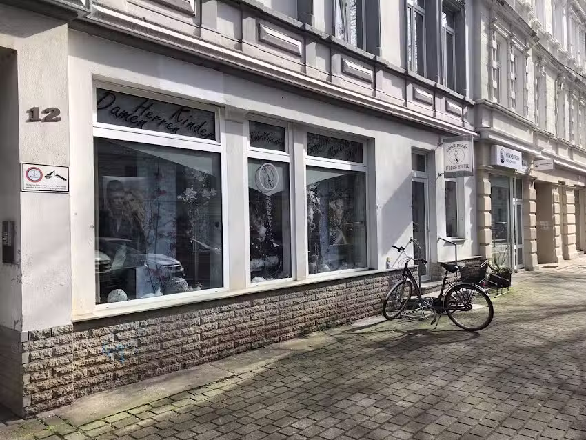 Schnittpunkt 12 Inh. Kristin Hetke