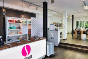 Schnittpunkt Frisuren Ditzingen