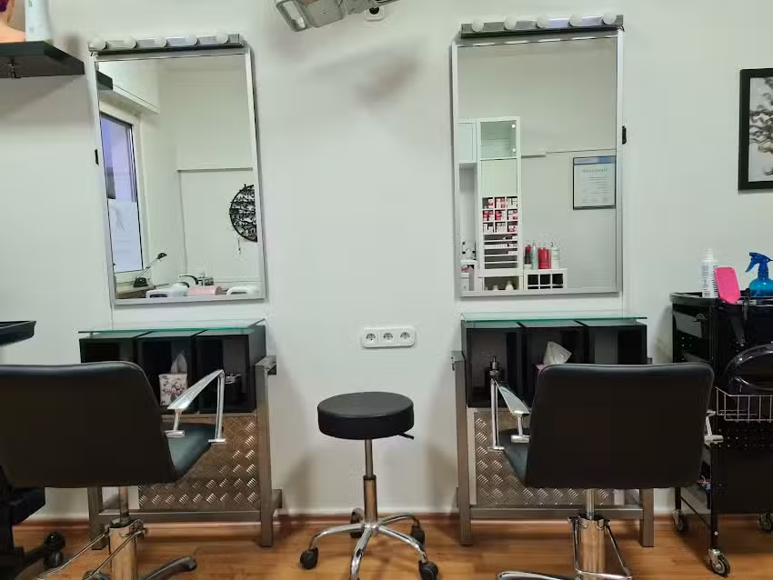 Sch&ouml;ngemacht-Friseursalon