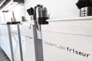 SCHUBERT der FRISEUR
