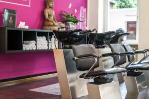 Silhouette Hair Design