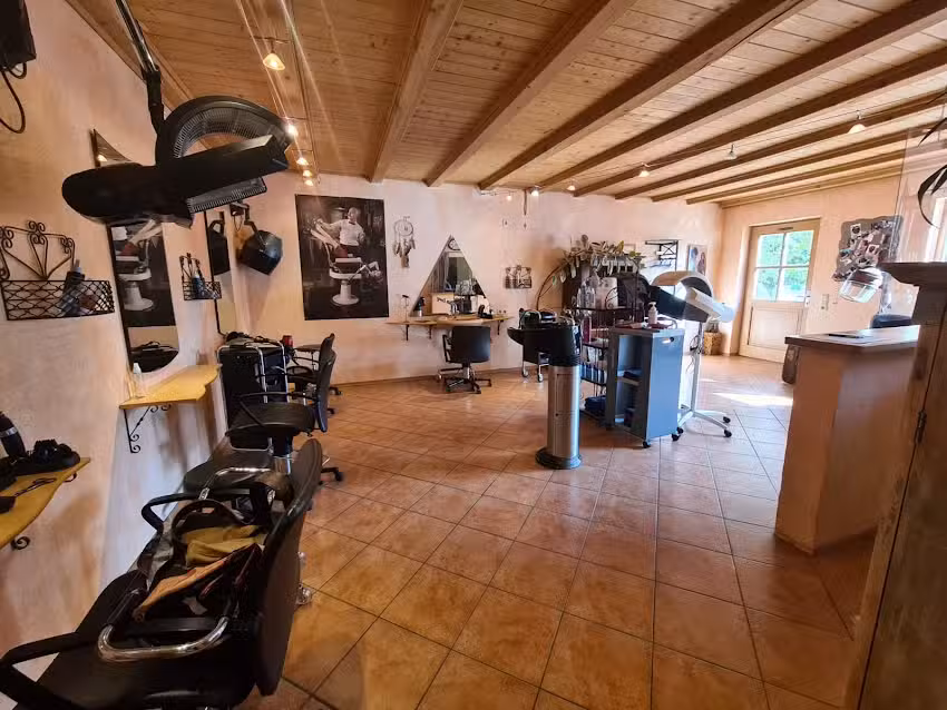 Simone Trenner Haarstudio Piccobello