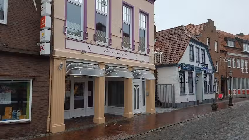 Sina&rsquo;s Hairstyling